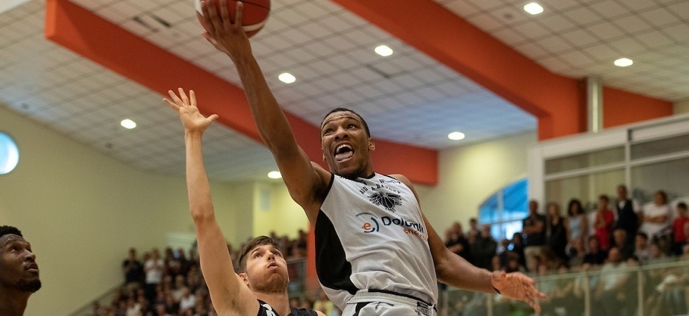 Palasport di Carisolo pieno per la prima amichevole di Aquila Basket